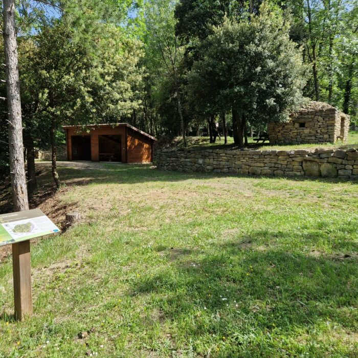 Cabane en pierre à Greffeil